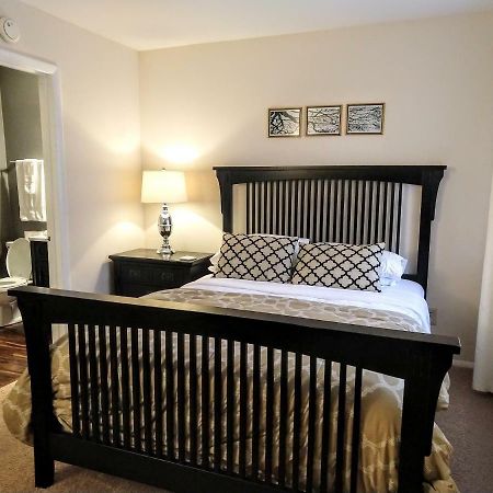 Delightful Townhome - Central Raleigh Location Extérieur photo