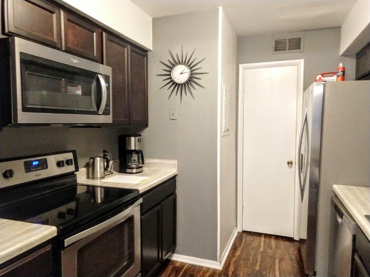 Delightful Townhome - Central Raleigh Location Extérieur photo