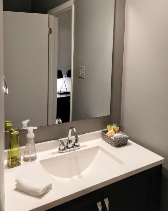 Delightful Townhome - Central Raleigh Location Extérieur photo