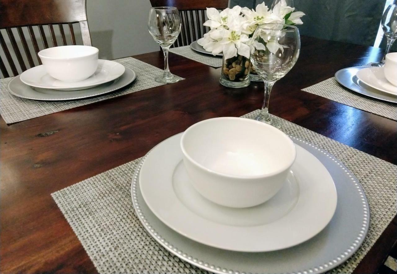 Delightful Townhome - Central Raleigh Location Extérieur photo