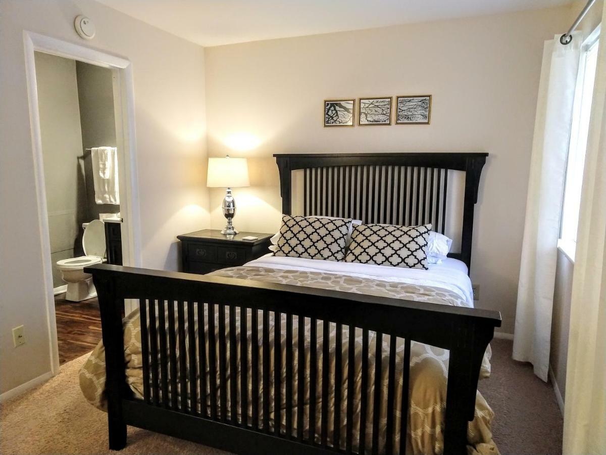 Delightful Townhome - Central Raleigh Location Extérieur photo