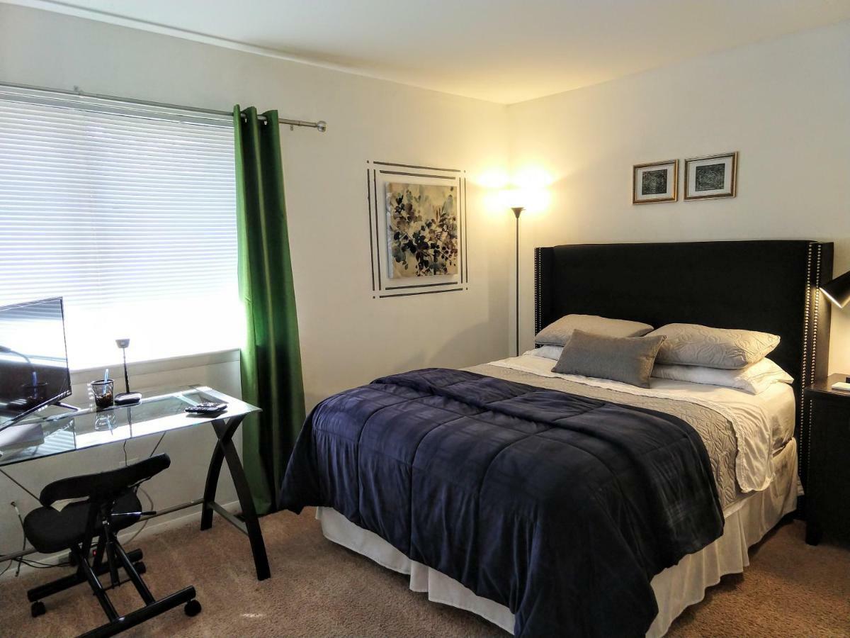 Delightful Townhome - Central Raleigh Location Extérieur photo